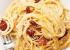 Spaghete carbonara, trufe negre si confit de ou